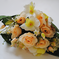 искусственные цветы розы и орхидеи цвета кремовый с белым 40